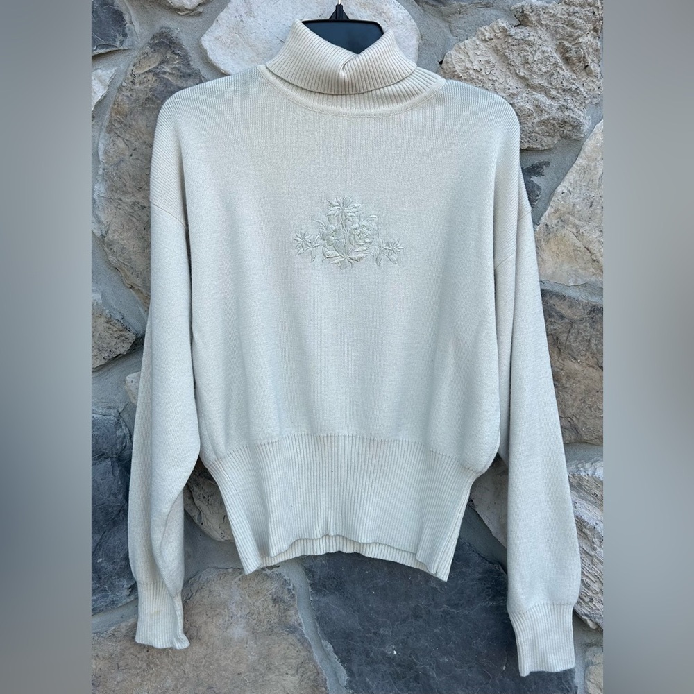 Vintage Meister Wool Blend Turtleneck Sweater Sz S Embroidered Cottagecore